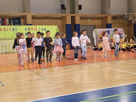 Mavrični vrtiljak 2025 (5)